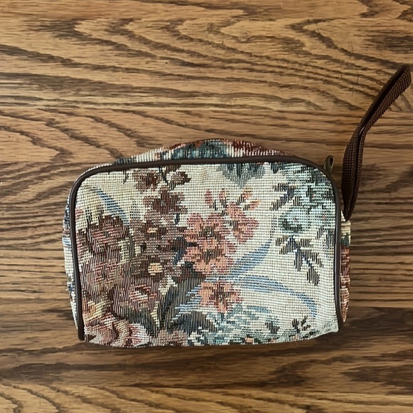 “Renaissance- Mini Travel Bag” - Picture 2 of 7